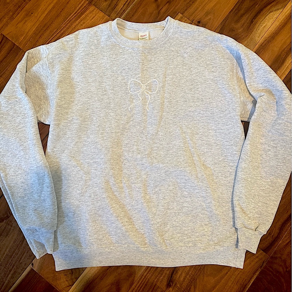 Oversized Bow Crew Neck Sweatshirt